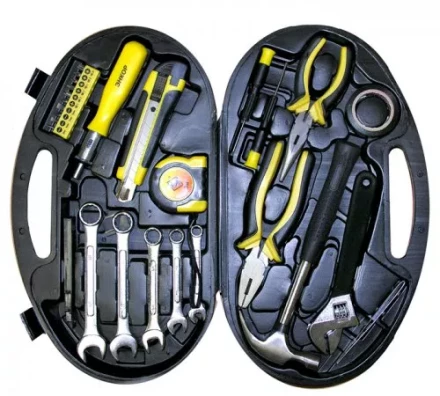 Набор инструмента 28 предметов пластиковый кейс 57052 купить в Уфе