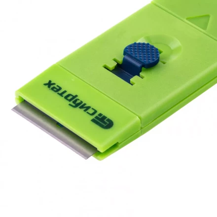 Скребок пластмассовый с выдвижным сменным лезвием Сибртех 79539 купить в Уфе