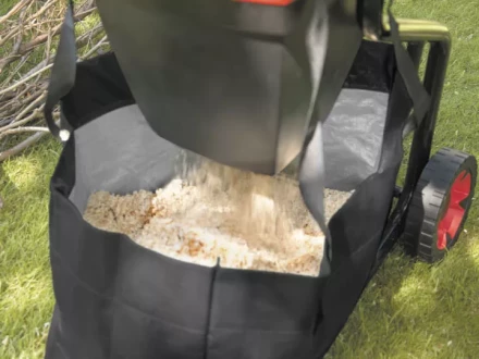 Измельчитель садовый B&amp;D GS2400-QS купить в Уфе