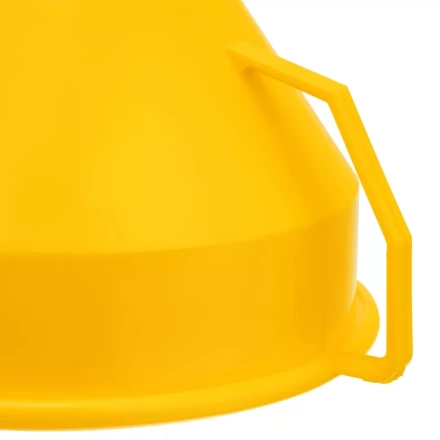 Воронка пластиковая 160 мм с металлическим ситом, непроливайкой и гибким наконечником Denzel 537208 купить в Уфе