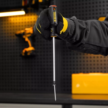 Отвертка, PH1х150 мм, S2, 3к рукоятка Denzel 121767 купить в Уфе