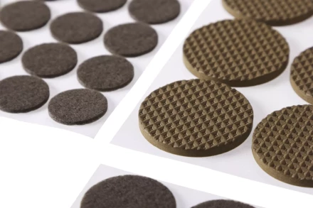 Набор STAYER &quot;COMFORT&quot;: Накладки самоклеящиеся на мебельные ножки, 175 шт, коричневые 40916-H175 купить в Уфе