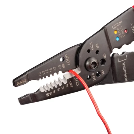 Многофункциональный стриппер КВТ WS-01F для снятия изоляции с проводов 0.5–4.0 мм (101541) купить в Уфе