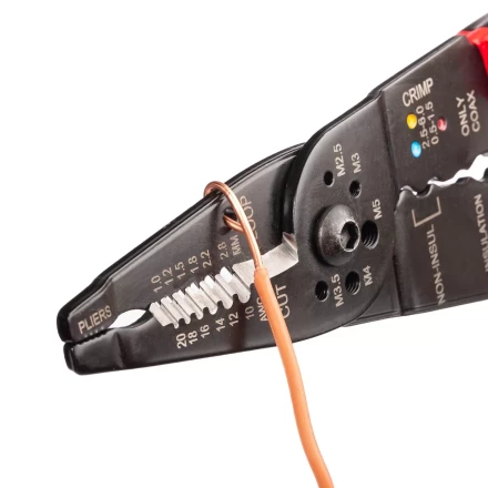 Многофункциональный стриппер КВТ WS-01F для снятия изоляции с проводов 0.5–4.0 мм (101541) купить в Уфе