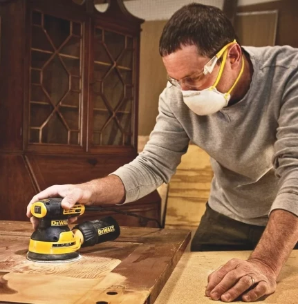 Шлифмашина ЭШМ DeWalt DWE6423 купить в Уфе