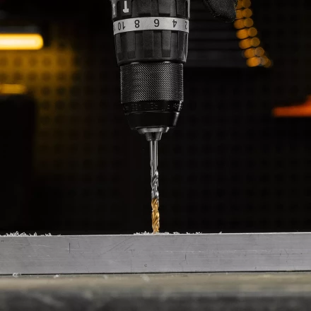 Сверло спиральное по металлу Denzel 5 x 86 мм, Р6М5, Golden Tip, 718233 купить в Уфе