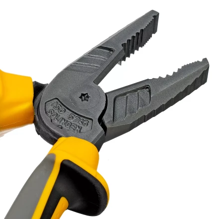 Плоскогубцы комбинированные 180 мм Denzel 17081, трехкомпонентные рукоятки купить в Уфе