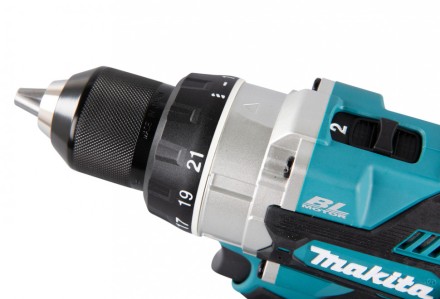 Аккумуляторная дрель-шуруповерт Makita DDF486RT купить в Уфе