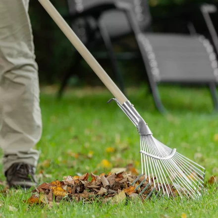 Грабли веерные стальные Palisad, 300 - 480 мм, 22 плоских зуба, оцинкованные,раздвижные, без черенка, 617675 купить в Уфе