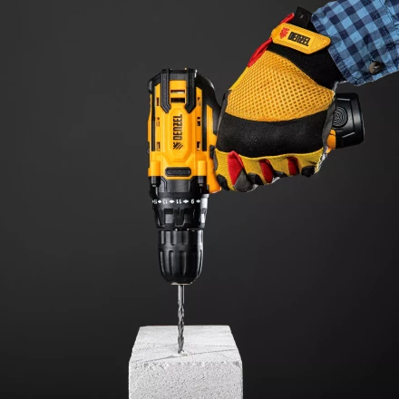 Дрель-шуруповерт аккумуляторная CDL-12CB, Li-Ion, 12 В, 1 акк.// Denzel 26102 купить в Уфе