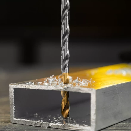 Сверло спиральное по металлу Denzel 6 х 139 мм, Р6М5, Golden Tip, удлиненное, 718256 купить в Уфе