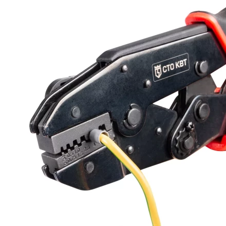 Пресс-клещи КВТ СТО+9 с 9 матрицами МПК для опрессовки разъемов, втулочных, изолированных и неизолированных наконечников (набор) (90778) купить в Уфе