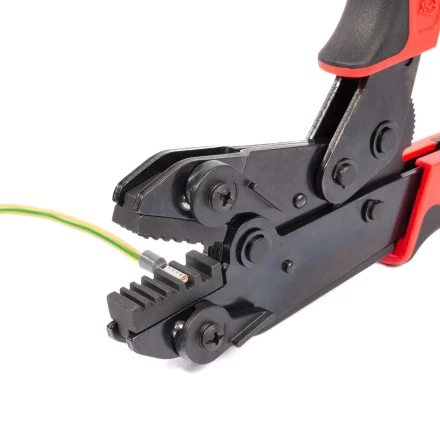 Пресс-клещи КВТ СТО+9 с 9 матрицами МПК для опрессовки разъемов, втулочных, изолированных и неизолированных наконечников (набор) (90778) купить в Уфе