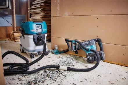 Пылесос строительный аккумуляторный 76В Makita VC006GMZ01, сухая и влажная уборка, 40л (без АКБ и ЗУ) купить в Уфе