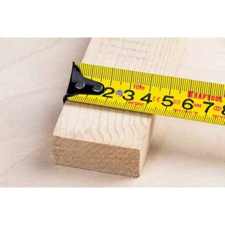 Рулетка с ударостойким обрезиненным корпусом 34122-10 купить в Уфе