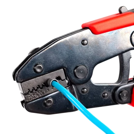 Пресс-клещи КВТ СТВ+5 с 5 матрицами МПК для опрессовки разъемов, втулочных, изолированных и неизолированных наконечников (набор) (89227) купить в Уфе