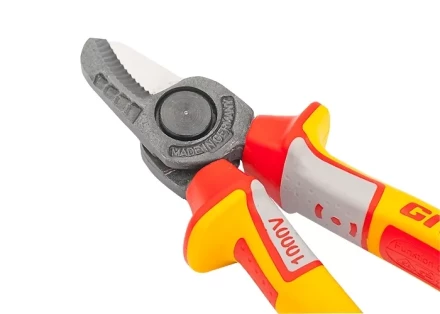 Кабелерез диэлектрические рукоятки до 1000 В трехкомпонентные рукоятки 160 мм GROSS 17725 купить в Уфе