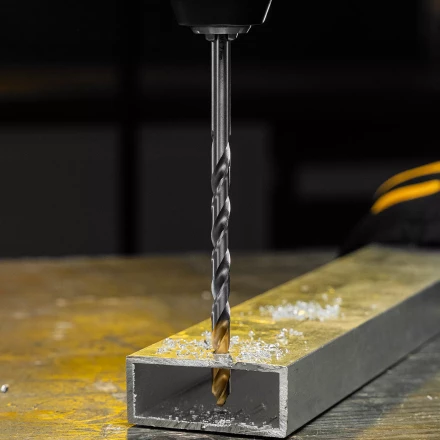 Сверло спиральное по металлу Denzel, 7,0 х 156 мм, Р6М5, Golden Tip, удлиненное, 718258 купить в Уфе