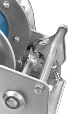 Лебедка ручная барабанная ЗУБР &quot;ПРОФЕССИОНАЛ&quot;, тяговая, ленточная, 1,1т, 10м 43115-1.1 купить в Уфе