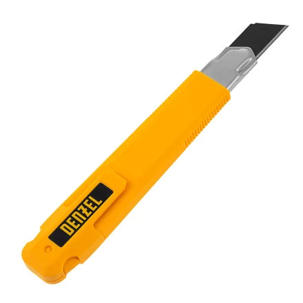 Нож Denzel, 18 мм, сменное лезвие, SK4, метал. направляющая, клипса, нажимной фиксатор, 78940 купить в Уфе