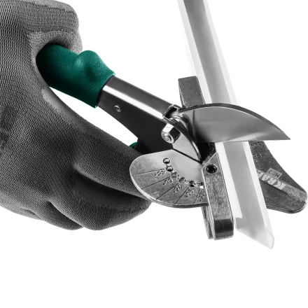 Угловые ножницы для пластмассовых и резиновых профилей KRAFTOOL 23372 купить в Уфе