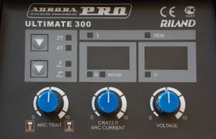 Инверторный сварочный полуавтомат Aurora-Pro ULTIMATE 300 MIG/MAG+MMA (с горелкой,+подающий механизм+пакет проводов+держатель электродов) купить в Уфе