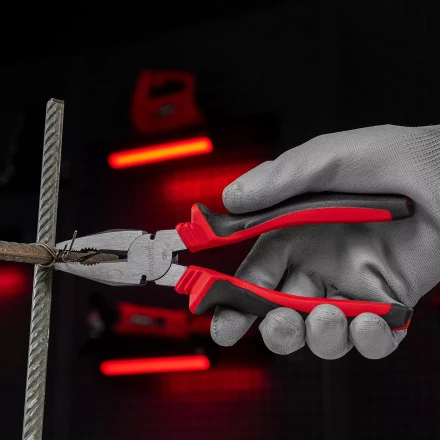 Плоскогубцы комбинированные Matrix, 200 мм, хром-ванадий, двухкомпонентные рукоятки, 17092 купить в Уфе