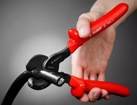 Кабелерез ЗУБР "ЭКСПЕРТ" "ЭЛЕКТРИК", высоковольтный до ~1000В, кабель до 60 кв.мм 23331-24_z01 купить в Уфе