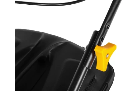 Бензиновая газонокосилка CHAMPION LM4215 купить в Уфе