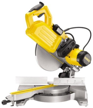 Пила торцовочная DeWALT DWS 778 XPS купить в Уфе