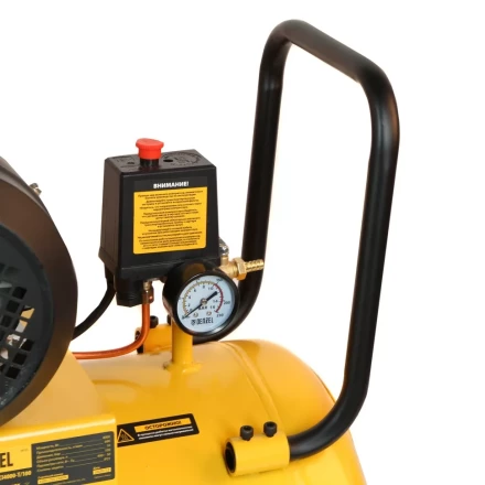 Компрессор воздушный, ременный привод BCI5500-T/270, 5.5 кВт, 270 литров, 850 л/мин Denzel 58129 купить в Уфе