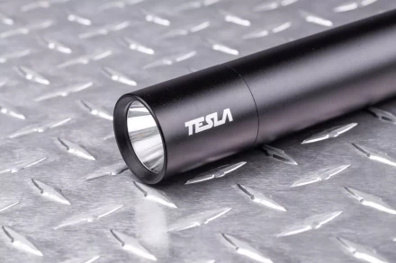 Фонарь-бита TESLA LB-40 33х400 мм купить в Уфе