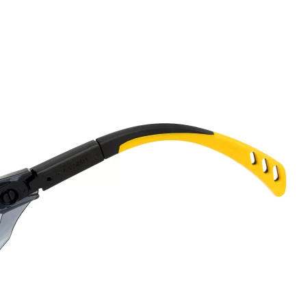 Очки защитные открытые Denzel 89203, поликарбонатные, увеличенная дымчатая линза, регулируемые дужки купить в Уфе