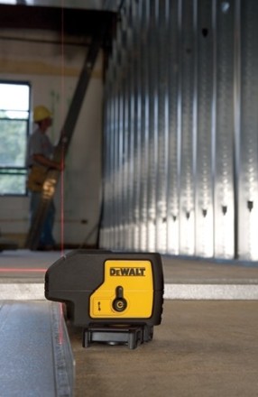 Лазерный нивелир DeWalt DW 083 К купить в Уфе