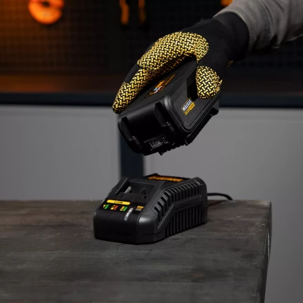 Батарея аккумуляторная Denzel IB-18-4.0, Li-Ion, 18 В, 4.0 А/ч 28434 купить в Уфе