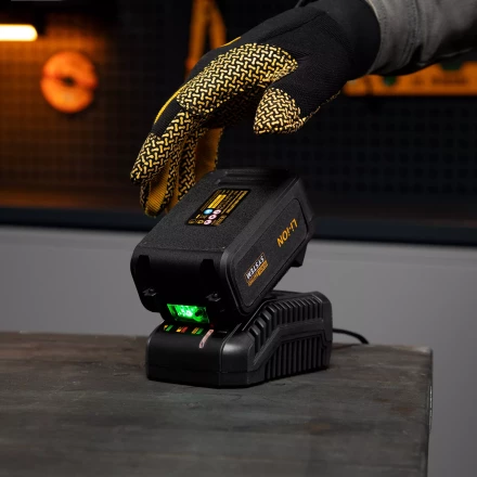 Батарея аккумуляторная Denzel IB-18-4.0, Li-Ion, 18 В, 4.0 А/ч 28434 купить в Уфе