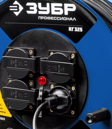 Удлинитель на катушке &quot;КГ 325&quot;, 30 м, 4000 Вт, 4 гнезда, IP44, КГ 3х2,5 кв мм, ЗУБР 55079-30 купить в Уфе