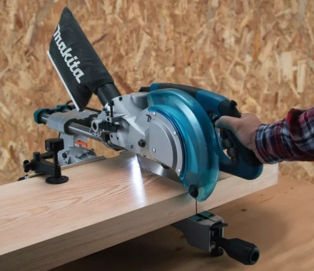 Пила торцовая Makita LS0815FLN купить в Уфе