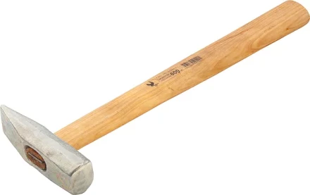 Молоток слесарный 800 г квадратный боек деревянная рукоятка Россия 10272 купить в Уфе