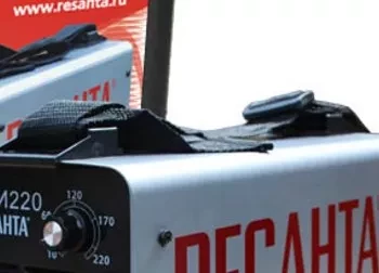 Сварочный инвертор Ресанта САИ-220 в кейсе купить в Уфе