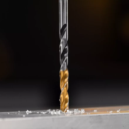 Сверло спиральное по металлу Denzel 5 x 86мм, Р6М5, Golden Tip, многогранная заточка, 718276 купить в Уфе