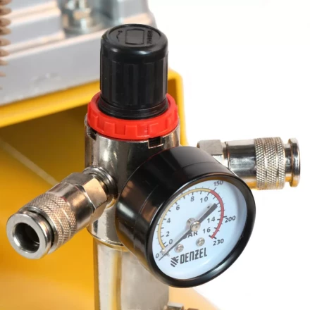 Компрессор воздушный, ременный привод BCI4000-T/100, 4.0 кВт, 100 литров, 690 л/мин Denzel 58123 купить в Уфе