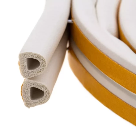 Уплотнитель резиновый, 6 м, профиль &quot;D&quot;, белый Сибртех 88915 купить в Уфе