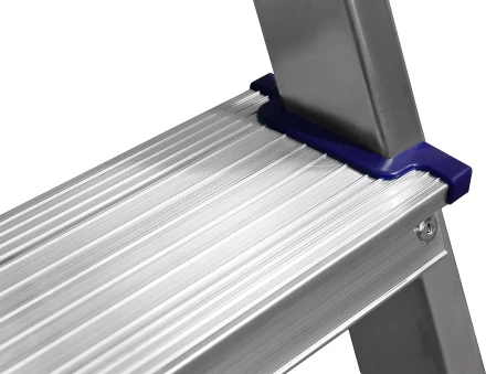 Лестница-стремянка двухсторонняя алюминиевая, СИБИН 38825-03, 3 ступени 38825-03 купить в Уфе