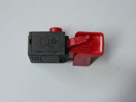 Выключатель FA2-4/1 BEK 4(4)A 250V~ 5E4 V000-000-677 купить в Уфе
